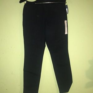 Black universal thread jeans